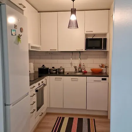 Floor Airport Διαμέρισμα Βάνταα