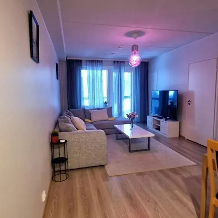 Floor Airport Βάνταα